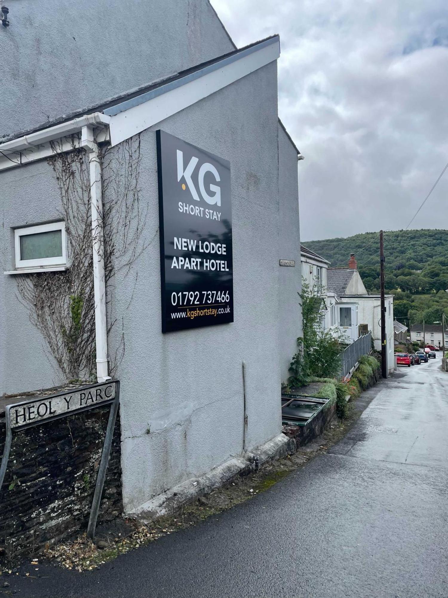 The New Lodge Pontardawe Экстерьер фото